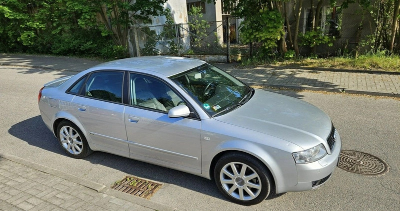 Audi A4 cena 16999 przebieg: 269800, rok produkcji 2003 z Trzebiatów małe 407